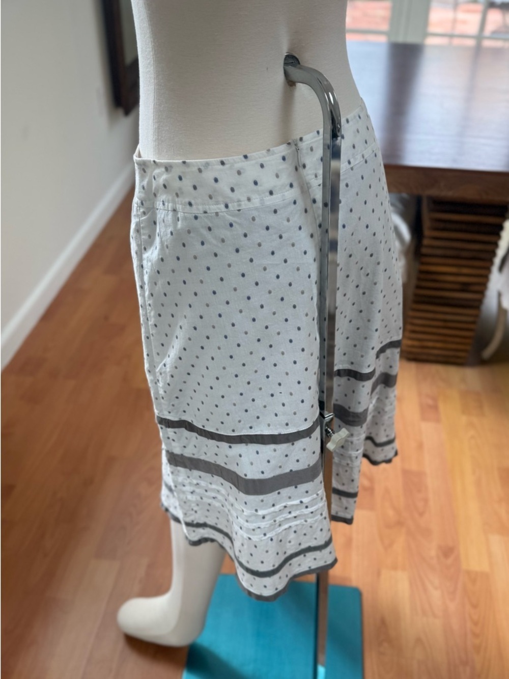 Classic White Polka Dot Midi Skirt with Gray Stripes - Picture 3 of 4